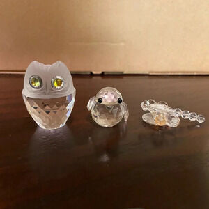 Lot of 2 Swarovski Crystal Owl & Bird Figurines w/ Iris Arc 1981 dragonfly Read